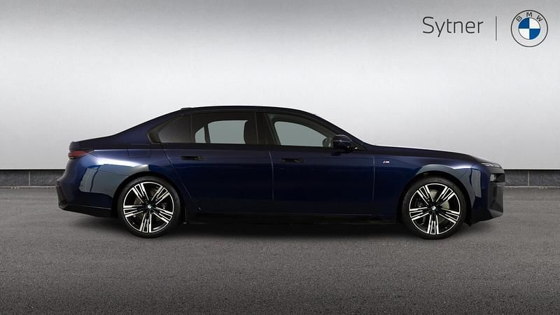 Used BMW 750e M Sport 482 HP (354 kW) 2024 Blue Sedan