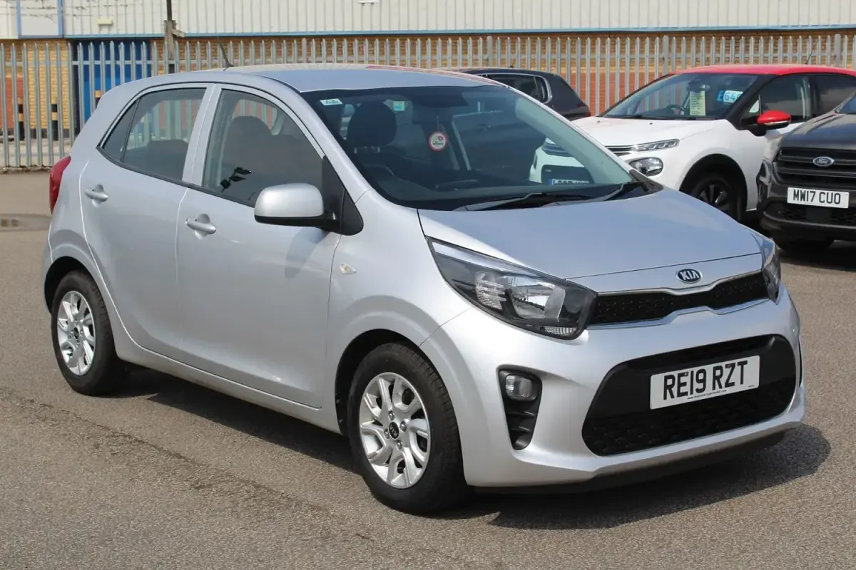Used Kia Picanto 84 HP (61 kW) 2019 Silver Hatchback