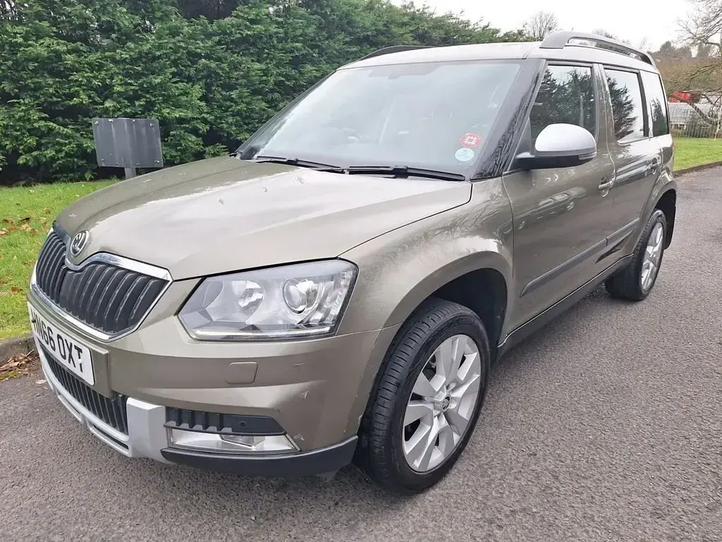 Używany Skoda Yeti SE L 110 KM (80 kW) 2016 Zielony SUV