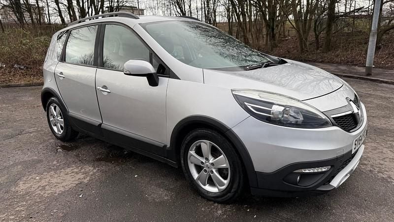 Used Renault Scénic III Dynamique 2014 Silver MPV
