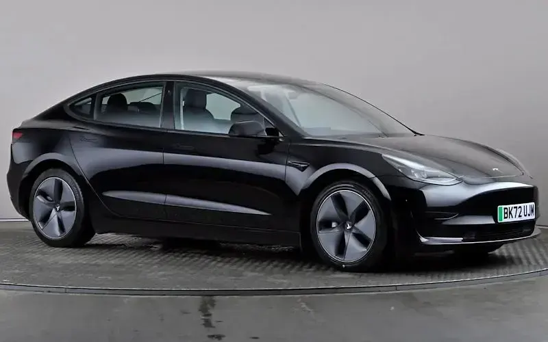 Used Tesla Model 3 Standard Range 180 kW (245 HP) 2023 Sedan