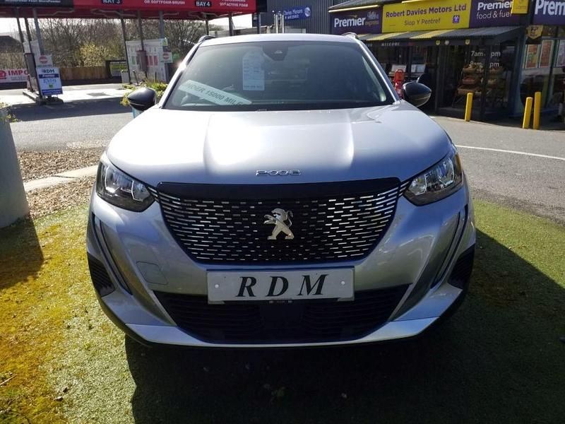 Usado Peugeot 2008 Allure+ 2023 Gris SUV