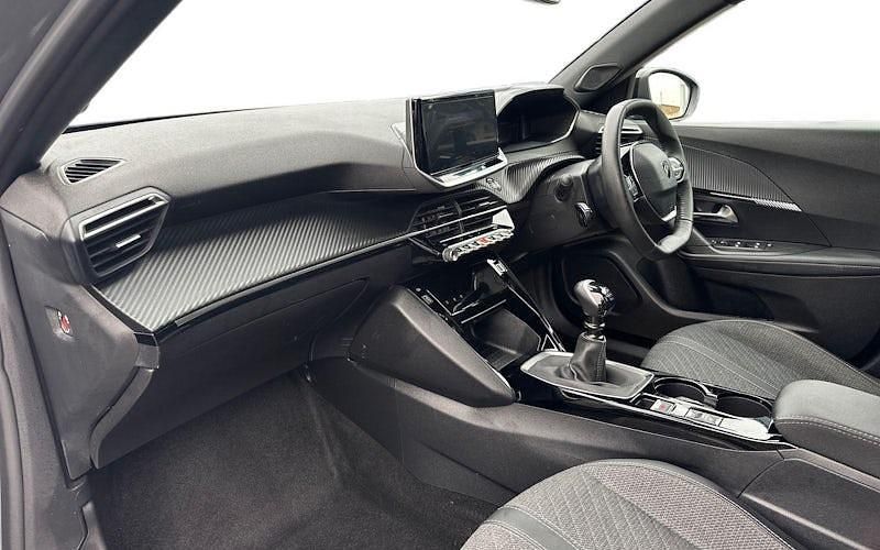 Used Peugeot 2008 Allure 131 HP (96 kW) 2024 Selenium grey SUV