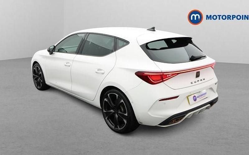 Used Cupra Leon VZ2 245 HP (180 kW) 2023 White Hatchback