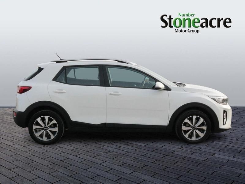 Used Kia Stonic 99 HP (72 kW) 2023 White SUV
