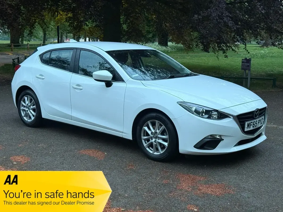 Begagnad Mazda 3 165 HK (121 kW) 2015 Vit Halvkombi