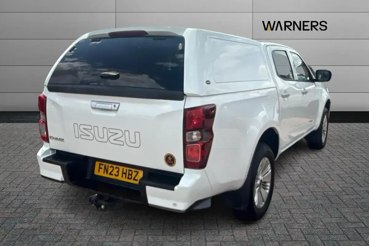 Used Isuzu D-Max 162 HP (119 kW) 2023 White Pickup
