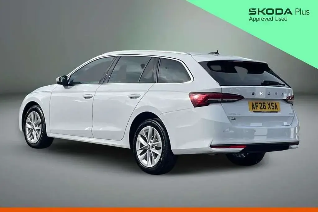 Used Skoda Octavia SE L 147 HP (108 kW) 2026 Moon white metallic Estate