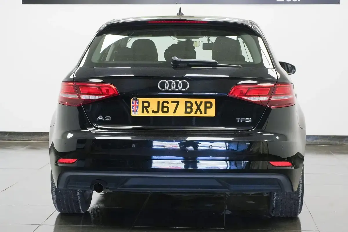 Used Audi A3 Sportback 116 HP (85 kW) 2017 Black Hatchback