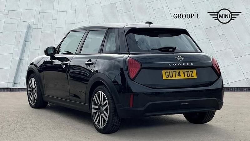 Used Mini Cooper Hatch 154 HP (113 kW) 2024 Black Hatchback