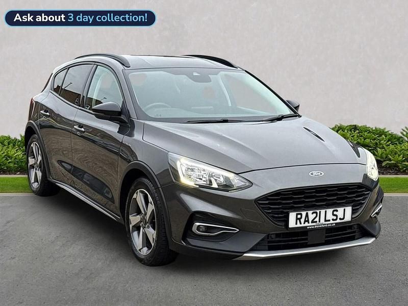 Begagnad Ford Focus Active 2021 Grå Halvkombi