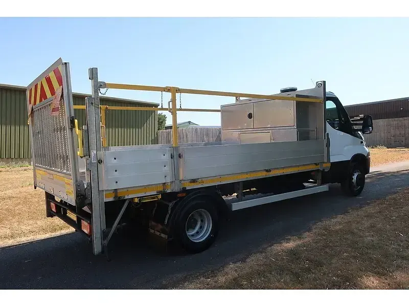 Used Iveco Daily 180 HP (132 kW) 2019 White