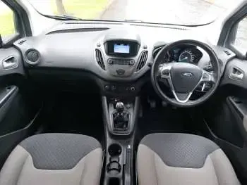 Used Ford Tourneo Zetec 100 HP (73 kW) 2019 Blue Estate