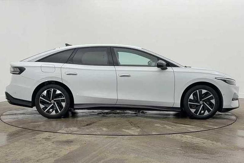 Used VW ID.7 Pro 210 kW (286 HP) 2025 White Estate