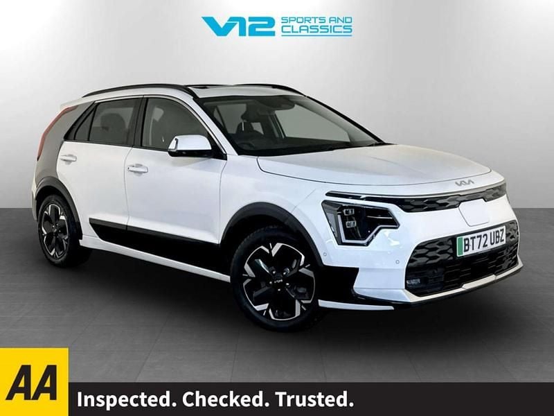 Used Kia Niro 150 kW (204 HP) 2023 White SUV