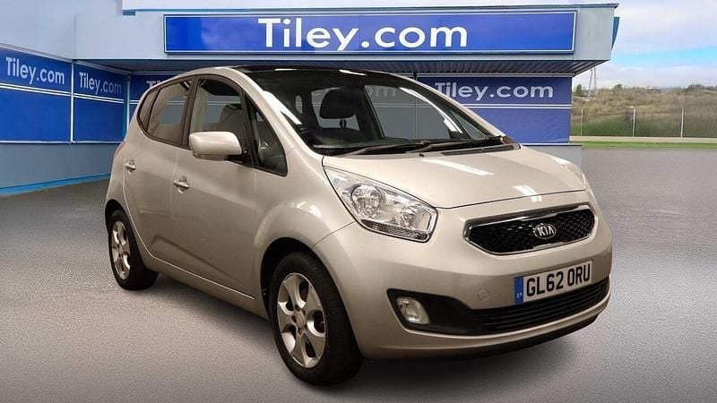 Silver Used 2013 Kia Venga 3 Hatchback | £4,990 (Fair price) - Image 1/2