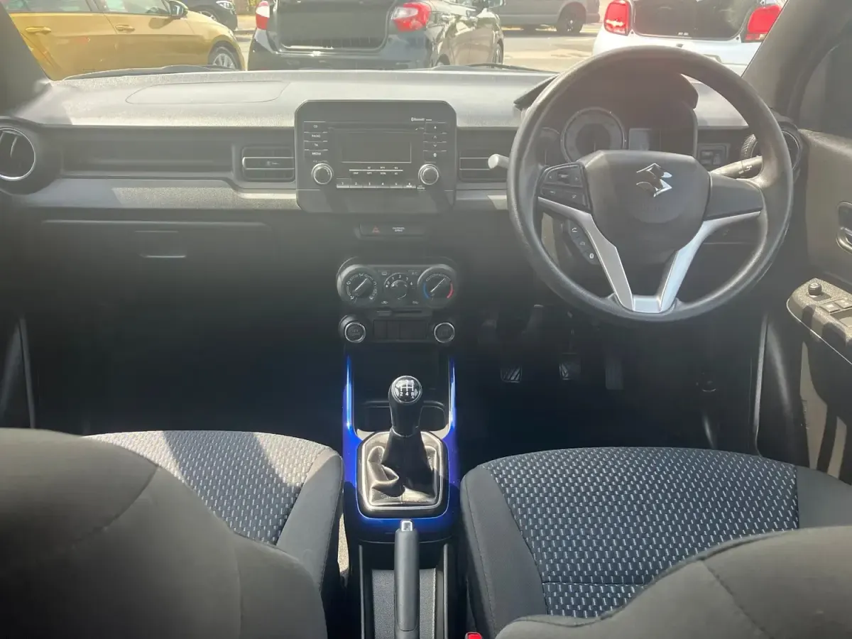 Używany Suzuki Ignis SZ3 83 KM (61 kW) 2022 Niebieski Hatchback