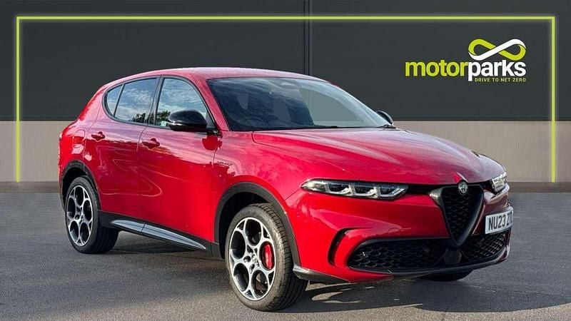 Alfa red gloss Used 2023 Alfa Romeo Tonale Veloce SUV | £27,500 (Good price) - Image 1/4