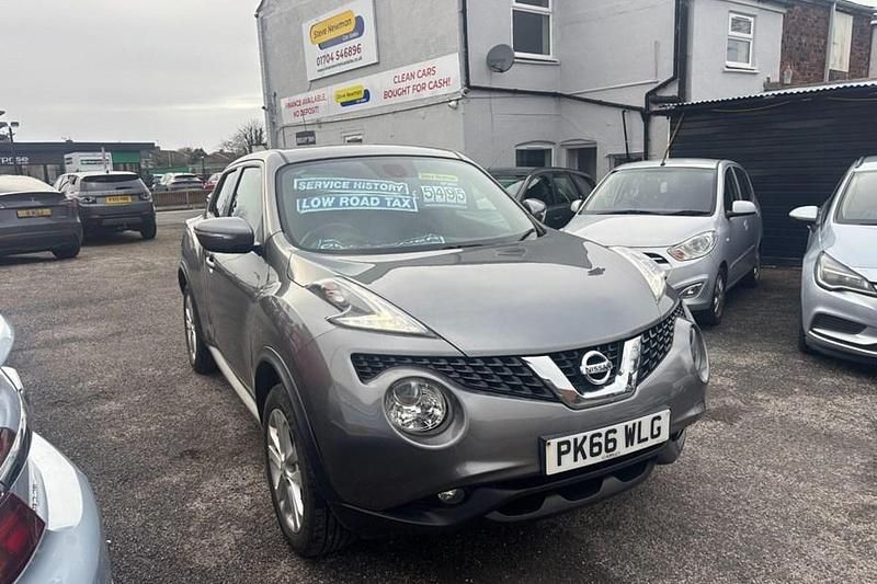 Used Nissan Juke N-Connecta 110 HP (80 kW) 2016 Grey SUV