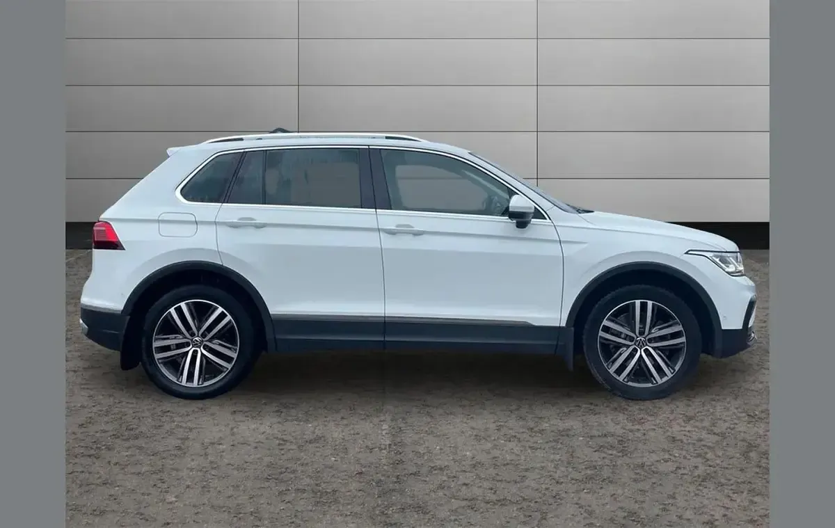 Used VW Tiguan Elegance 245 HP (180 kW) 2021 White SUV