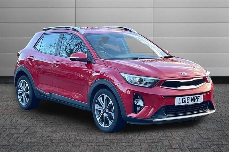 Red Used 2018 Kia Stonic SUV | £8,990 (Fair price) - Image 1/4