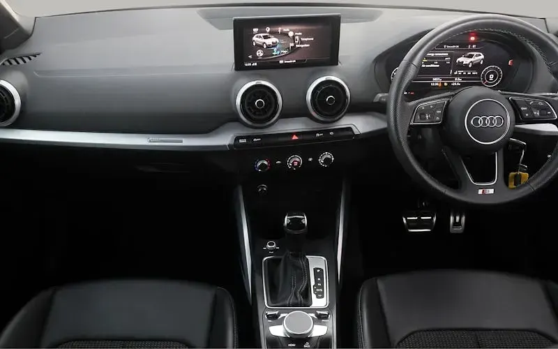 Used Audi Q2 S-Line 150 HP (110 kW) 2023 Black SUV