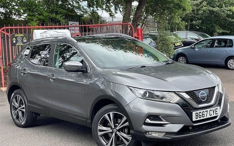 Used 2017 Nissan Qashqai N-Connecta SUV | £8,995 (Fair price) - Image 1/4