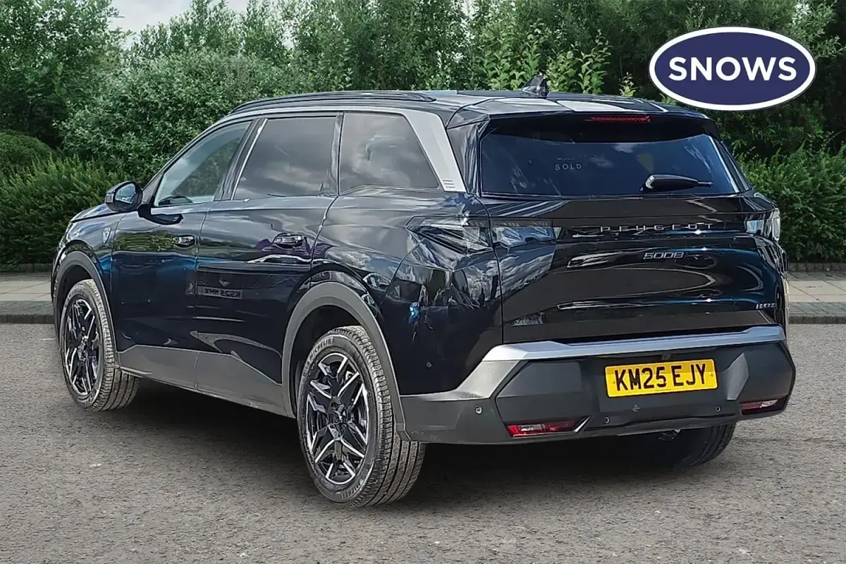 Used Peugeot 5008 GT 136 HP (100 kW) 2025 Nera black SUV