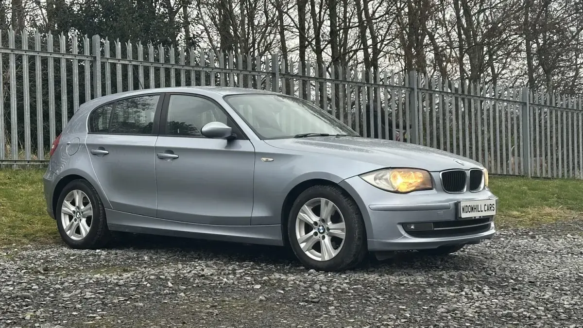 Used BMW 118 143 HP (105 kW) 2009 Blue Hatchback