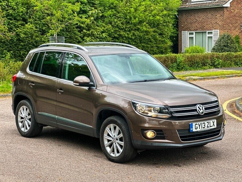 Brown Used 2013 VW Tiguan SE SUV | £4,899 (Fair price) - Image 1/4