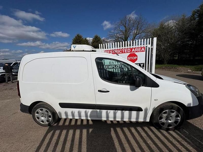 Used Peugeot Partner 2017 White
