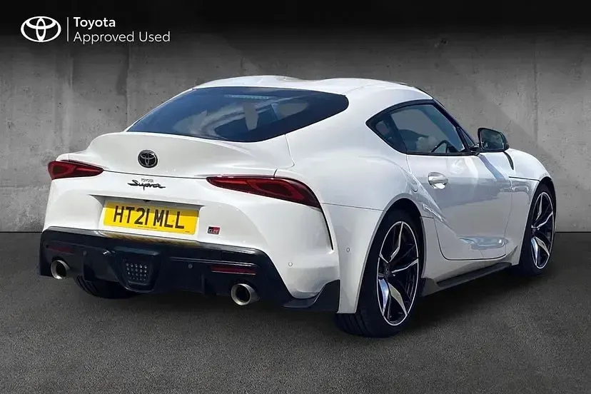 Used Toyota Supra 335 HP (246 kW) 2021 White Coupe