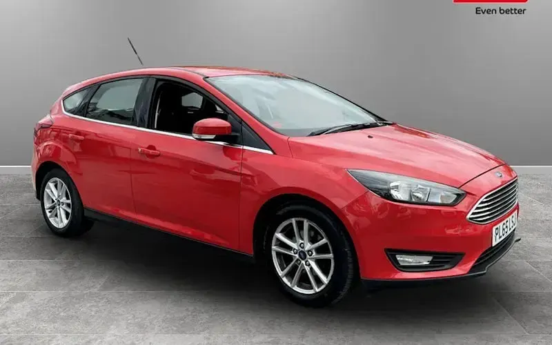 Käytetty Ford Focus Zetec 101 HP (74 kW) 2016 Viistoperä