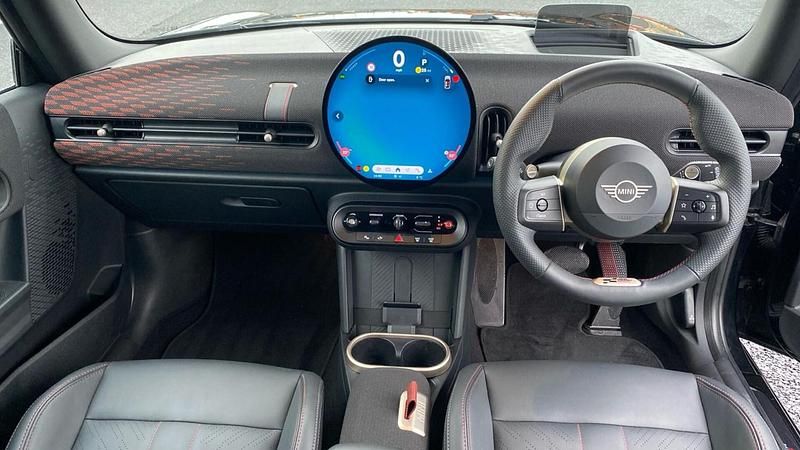 Used Mini Cooper S Hatch 201 HP (147 kW) 2024 Black Hatchback