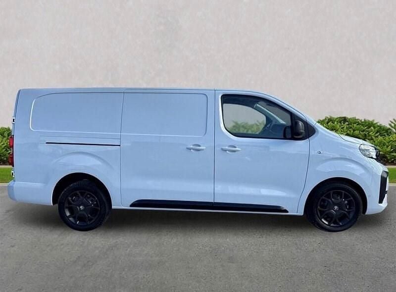 New Vauxhall Vivaro 150 HP (110 kW) 2026 White MPV