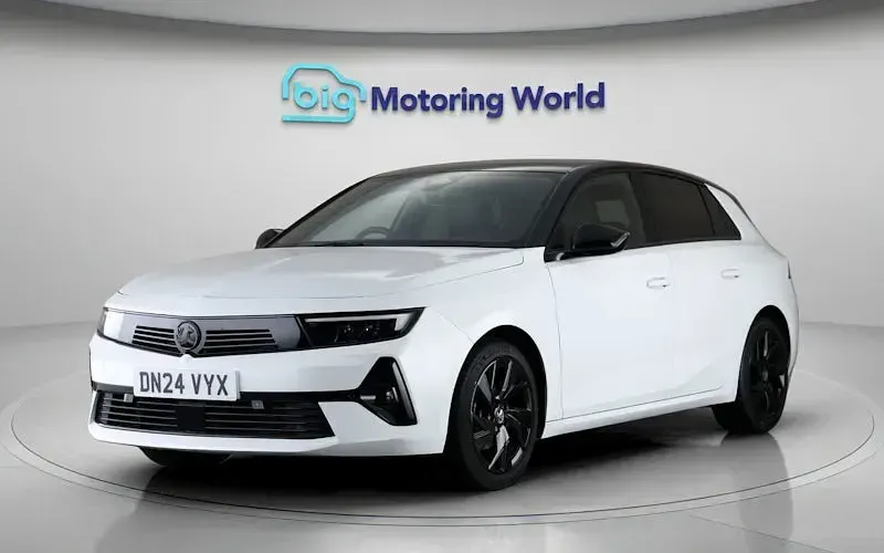 Used Vauxhall Astra 131 HP (96 kW) 2026 Hatchback