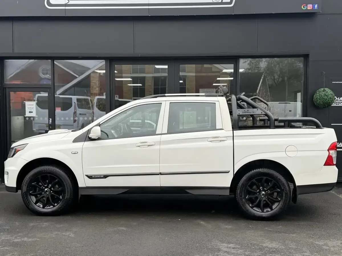 Used SsangYong Musso 2017 White Pickup