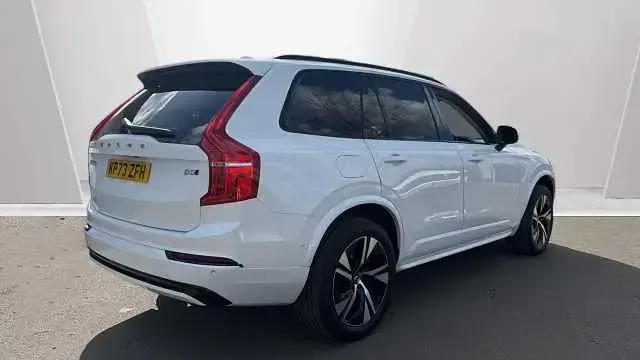 Begagnad Volvo XC90 Plus 247 HK (181 kW) 2024 SUV