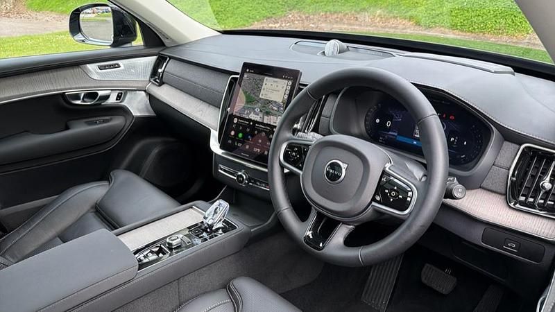 Used Volvo XC90 Ultra 455 HP (334 kW) 2025 Onyx black SUV