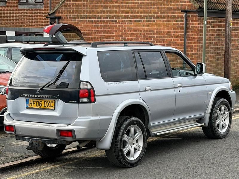 Used Mitsubishi Shogun Warrior 2006 Silver SUV