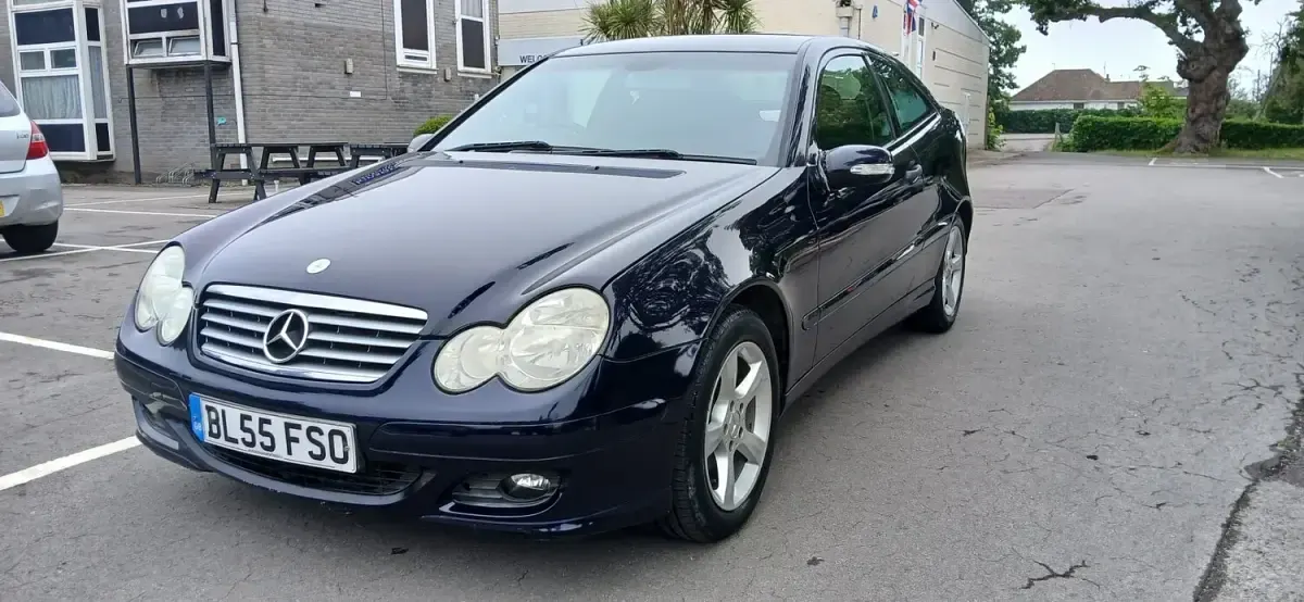Used Mercedes C200 SE 2005 Blue Coupe