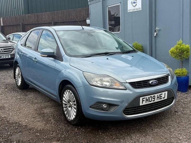 Blue Used 2009 Ford Focus Titanium Hatchback | £1,200 (Good price) - Image 1/4