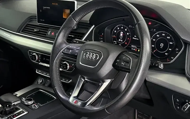 Used Audi Q5 S-Line 245 HP (180 kW) 2019 Grey SUV