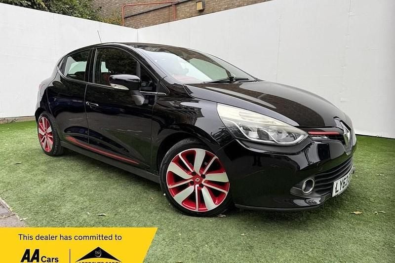 Black Used 2014 Renault Clio IV Dynamique Hatchback | £5,295 (Good price) - Image 1/1