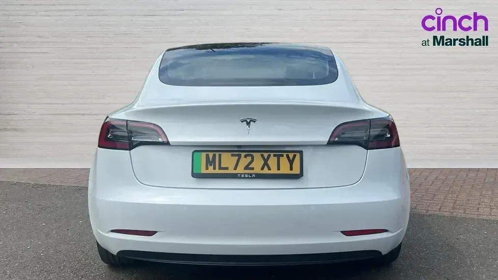 Used Tesla Model 3 RWD 208 kW (283 HP) 2022 White Sedan