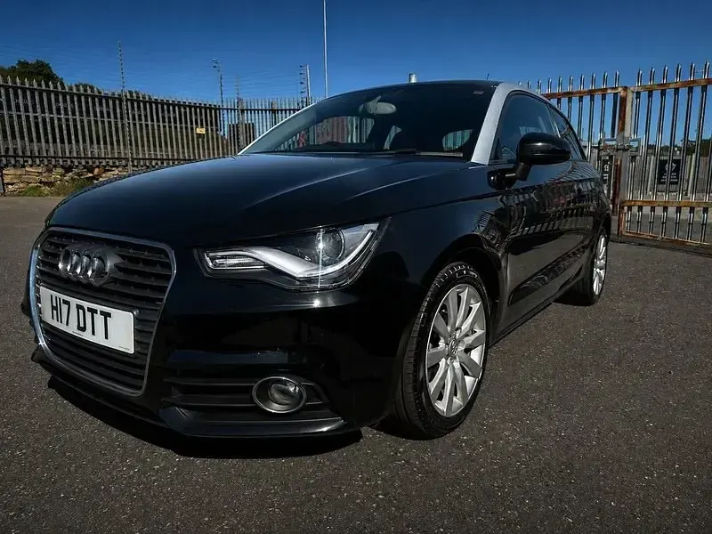 Gebraucht Audi A1 Sport 120 PS (88 kW) 2011 Schwarz Kleinwagen