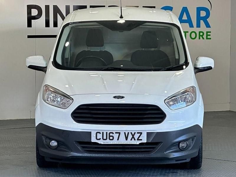 Begagnad Ford Transit Trend 95 HK (69 kW) 2017 Vit Van