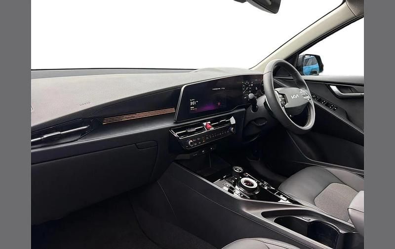 Used Kia e-Niro 150 kW (204 HP) 2024 Grey SUV