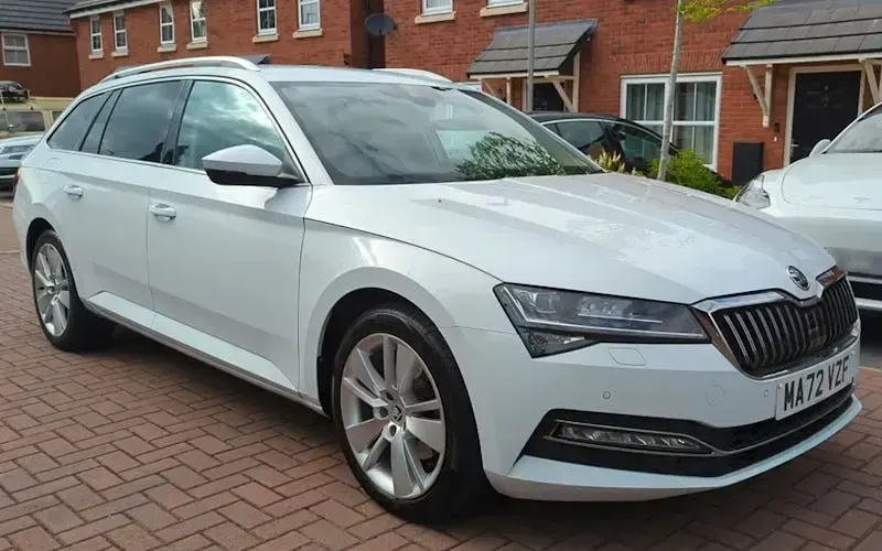 Usado Skoda Superb SE L 150 CV (110 kW) 2023 Familiar
