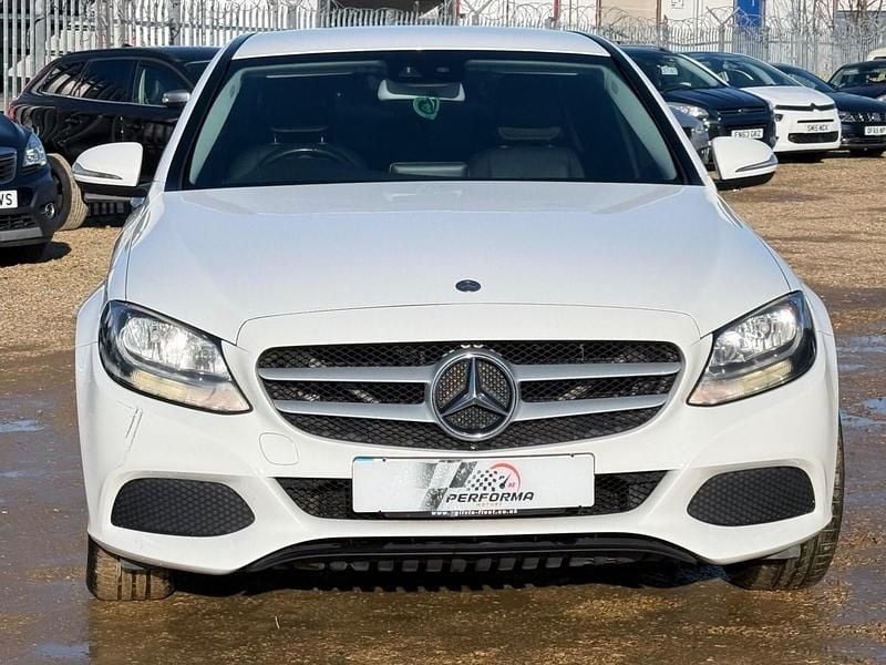 Used Mercedes C220 Executive 170 HP (125 kW) 2015 White Sedan